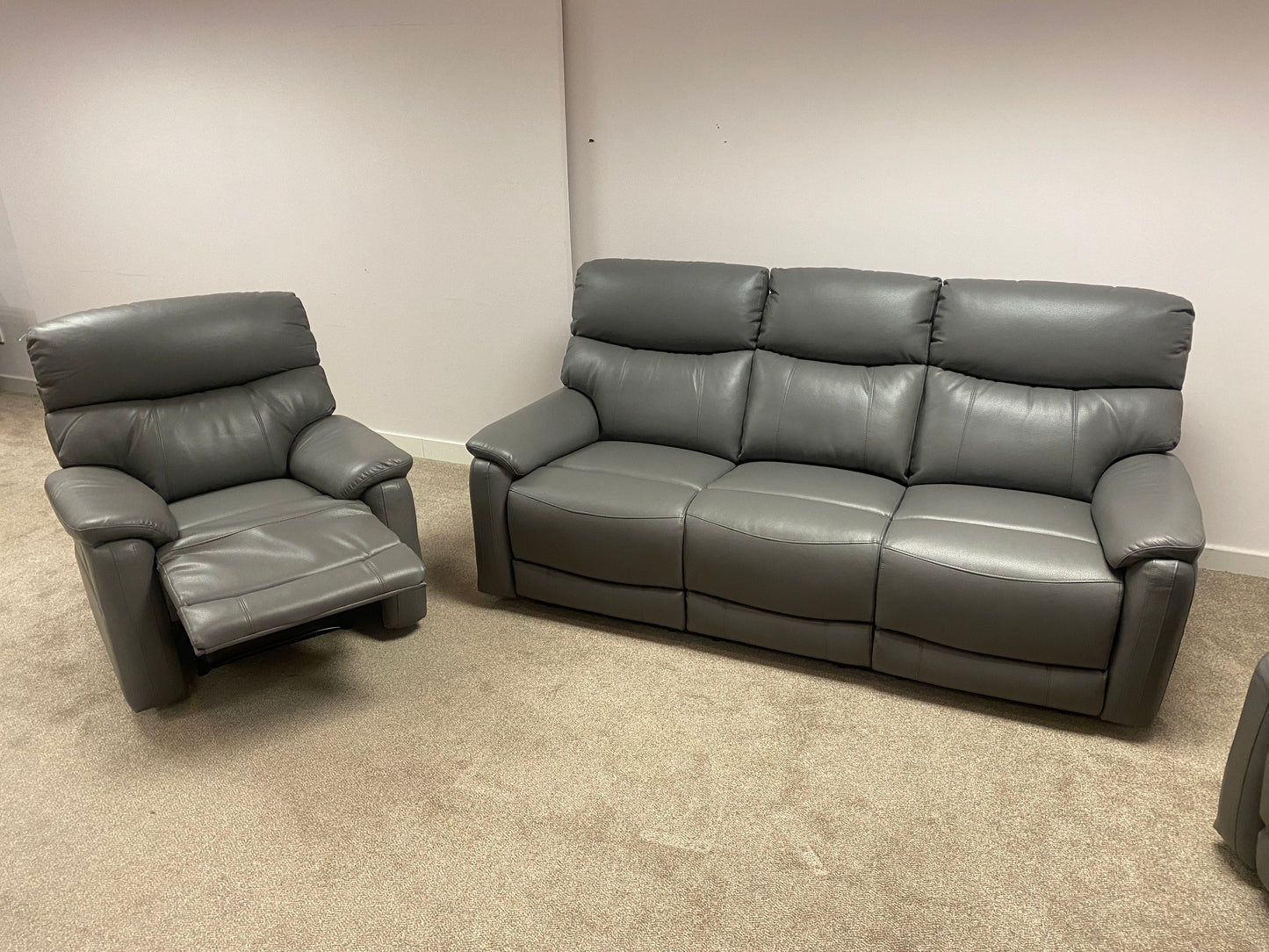 DFS MILANO Grey Leather Electric Reclining 3 + 1 Seater Sofa Suite Set + USB Ports | Couch |