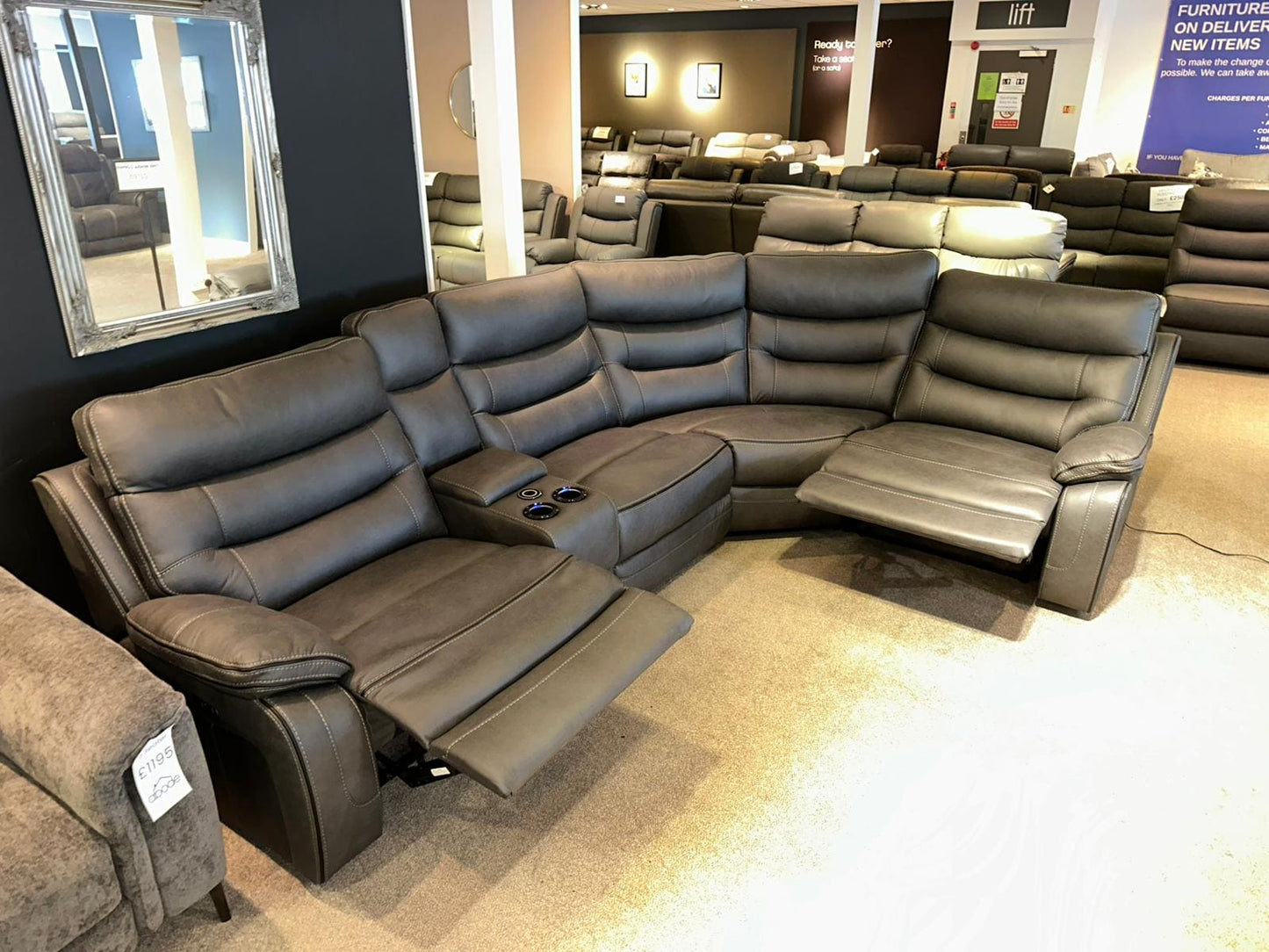 Cinema Corner Sofa - Smart Tech Power Recliner With Drinks Coolers & Extensive Features - 2C1C