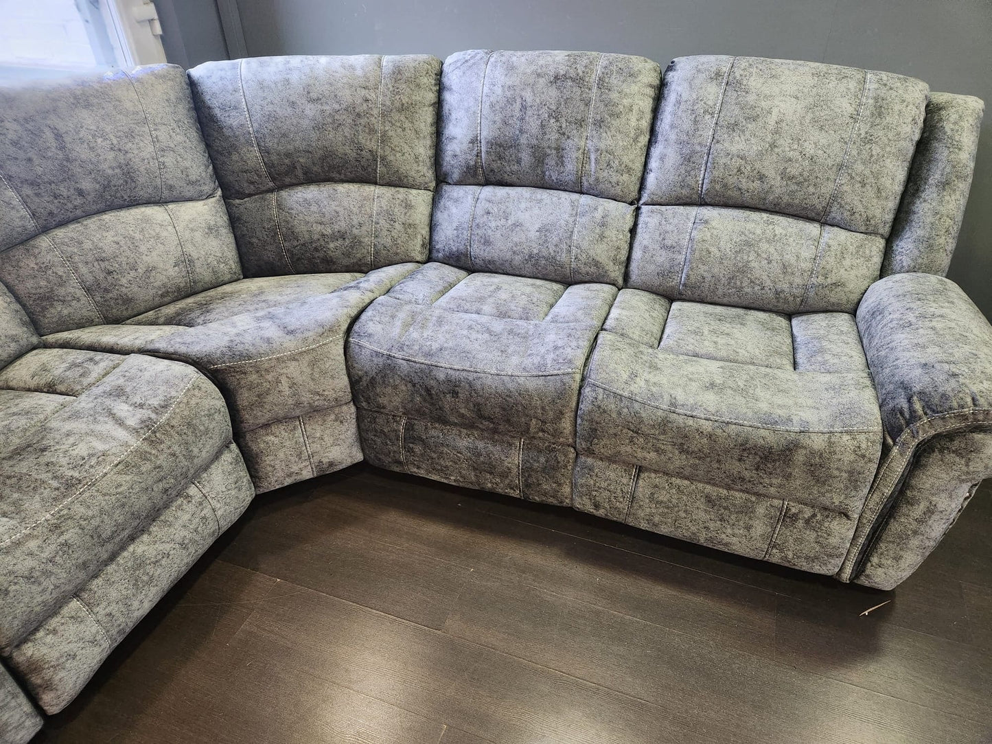 GALAXY Grey Plush Velvet Fabric Electric Reclining 2C2C Corner Sofa | Cooling Cupholders & USB Ports