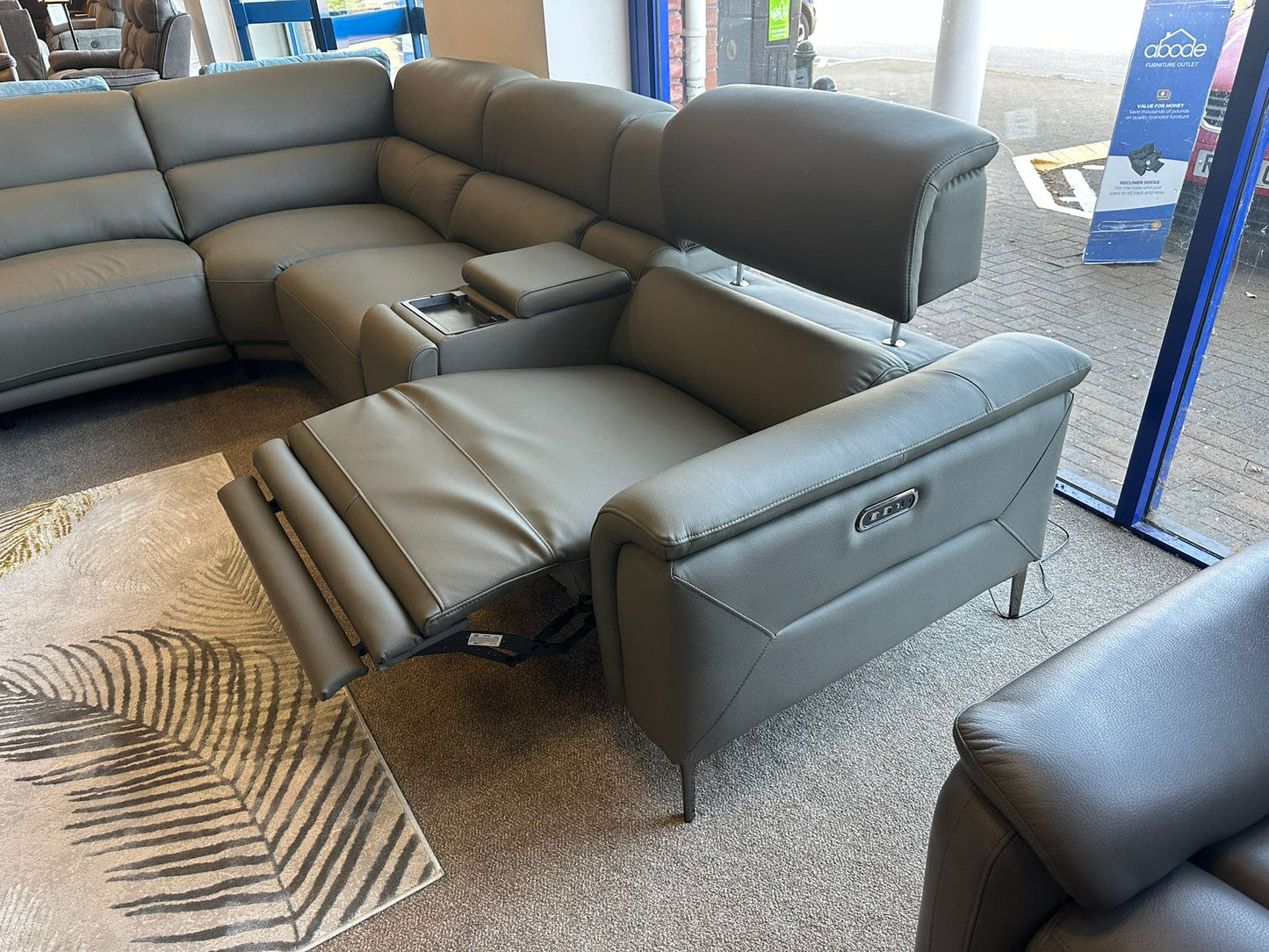 San Andreas Electric Recliner Grey Top Grain Leather Corner Sofa With Charging Console