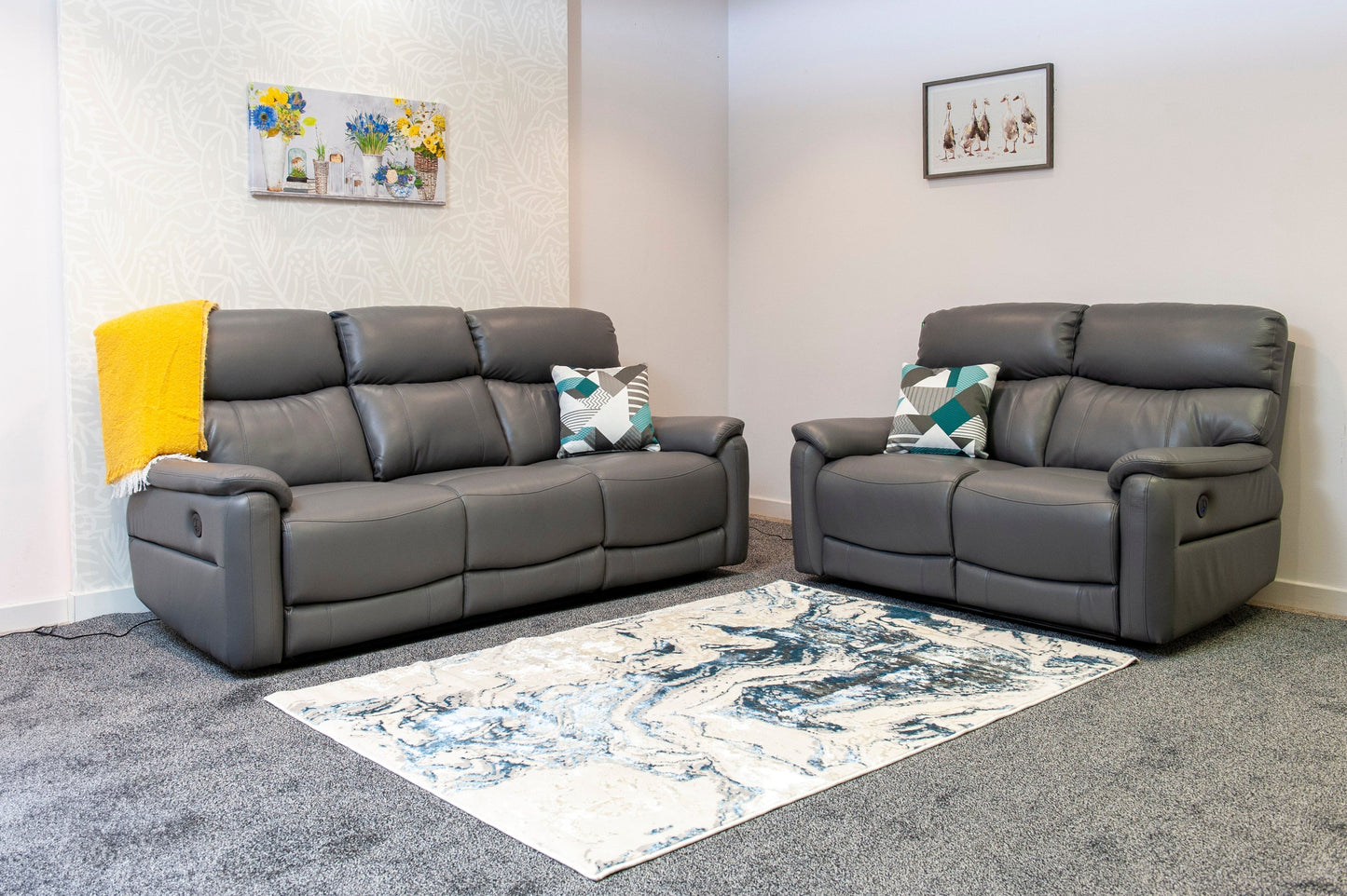 Special Offer! DFS Grey Milano Leather Electric Reclining 3 Seater + 2 Seater Sofa Suite Set With Drop Down Drinks Tray Table & USB Charging Ports | Couch |