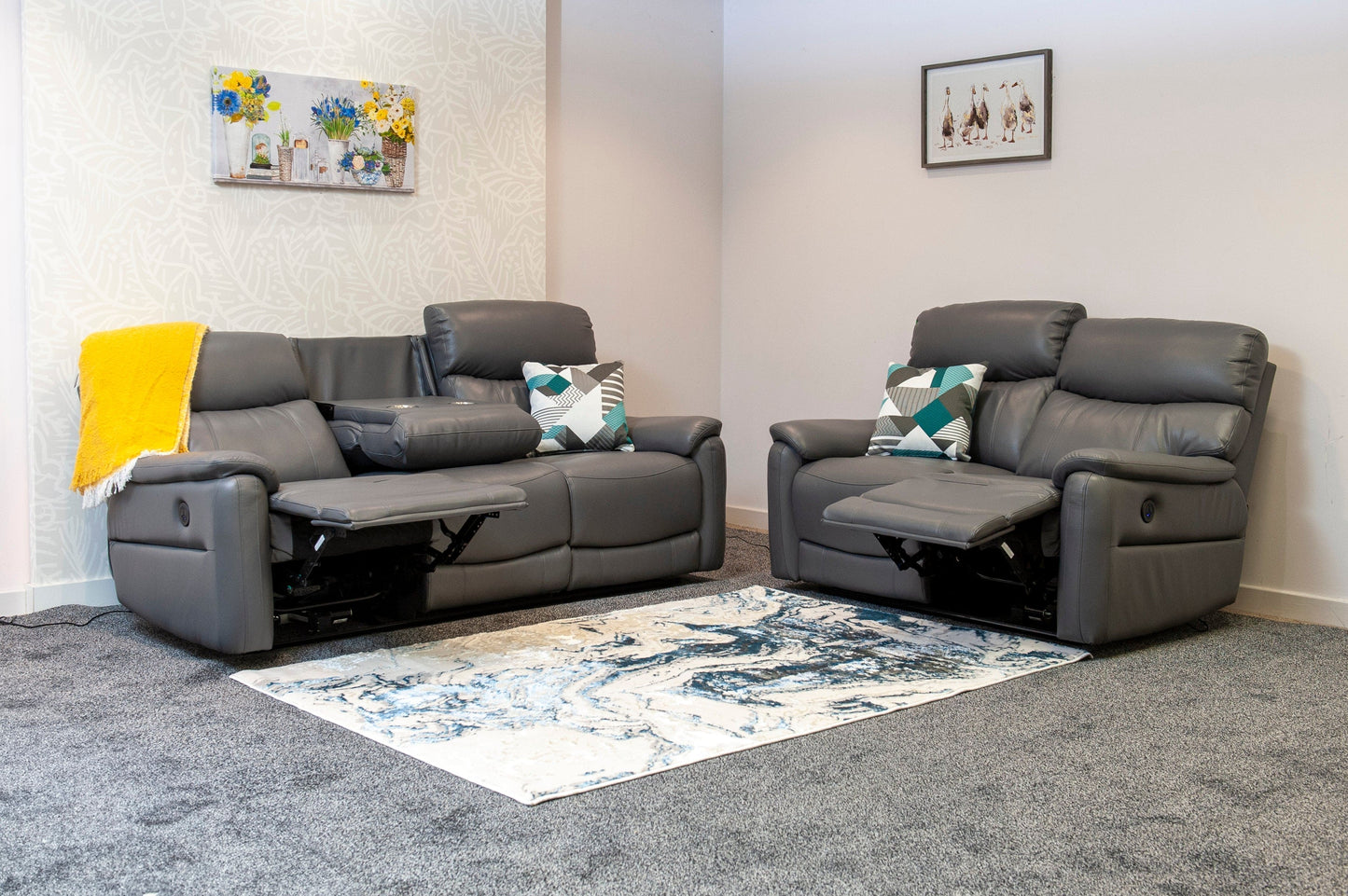 Special Offer! DFS Grey Milano Leather Electric Reclining 3 Seater + 2 Seater Sofa Suite Set With Drop Down Drinks Tray Table & USB Charging Ports | Couch |
