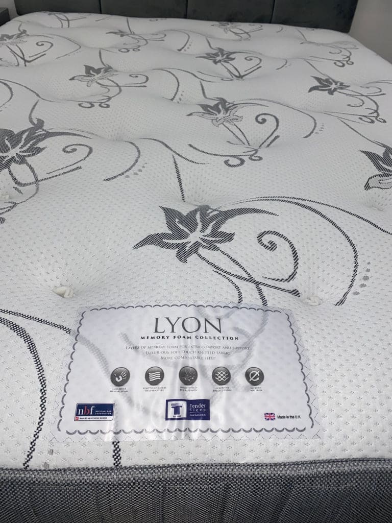 This Whole Bed - Lyon Orthopaedic Memory Foam Mattress & Divan Package King 5Ft