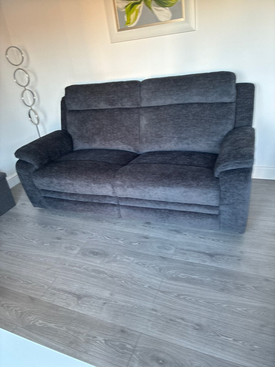 <h3>Our customers say it best- Over <strong>40,000</strong> sofas delivered🚚 </h3>