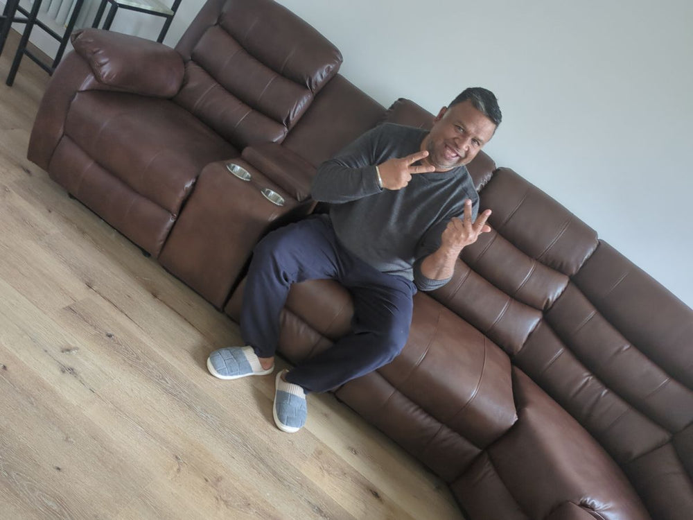 <h3>Our customers say it best- Over <strong>40,000</strong> sofas delivered🚚 </h3>