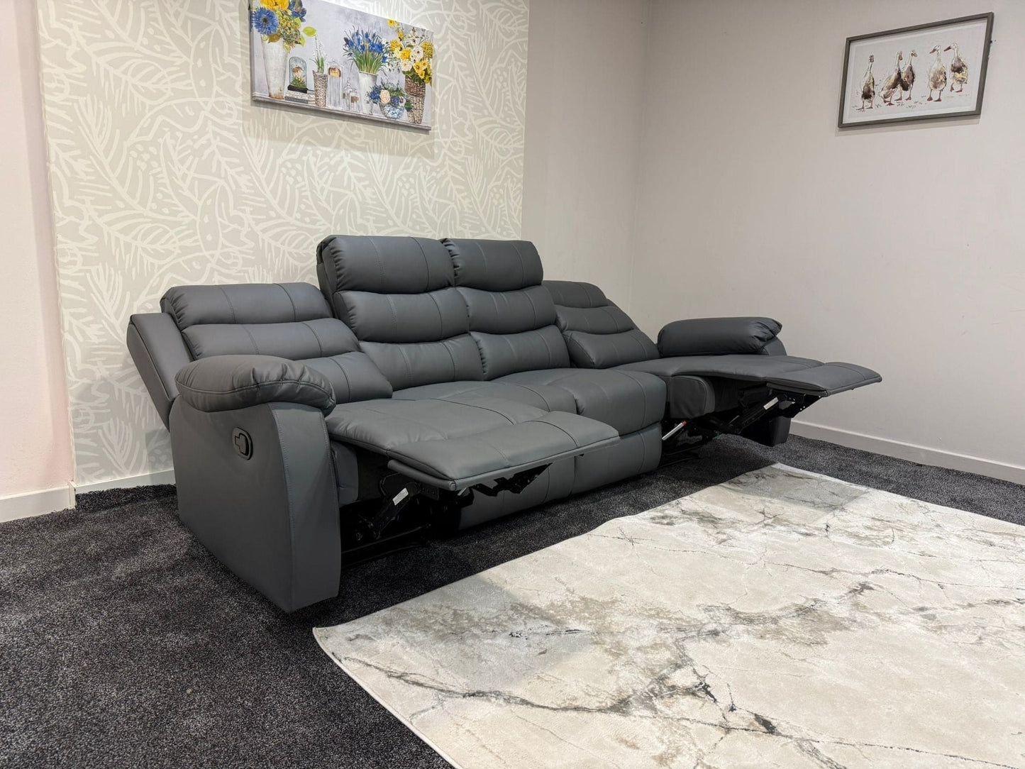 Lando Grey Leather 4 Seater Sofa | Fold Down Tray Table, High Headrest & Seating Position Couch