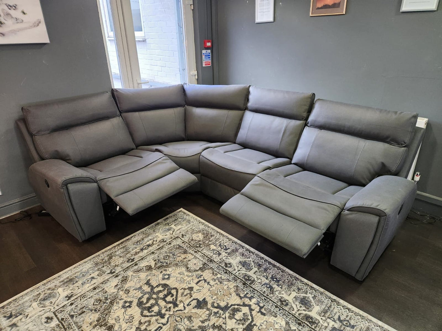 'Ronan' 2c1 Electric Recliner Easy Clean Microfibre Grey Tech Fabric Corner Sofa + USB Charging Ports - Reversible