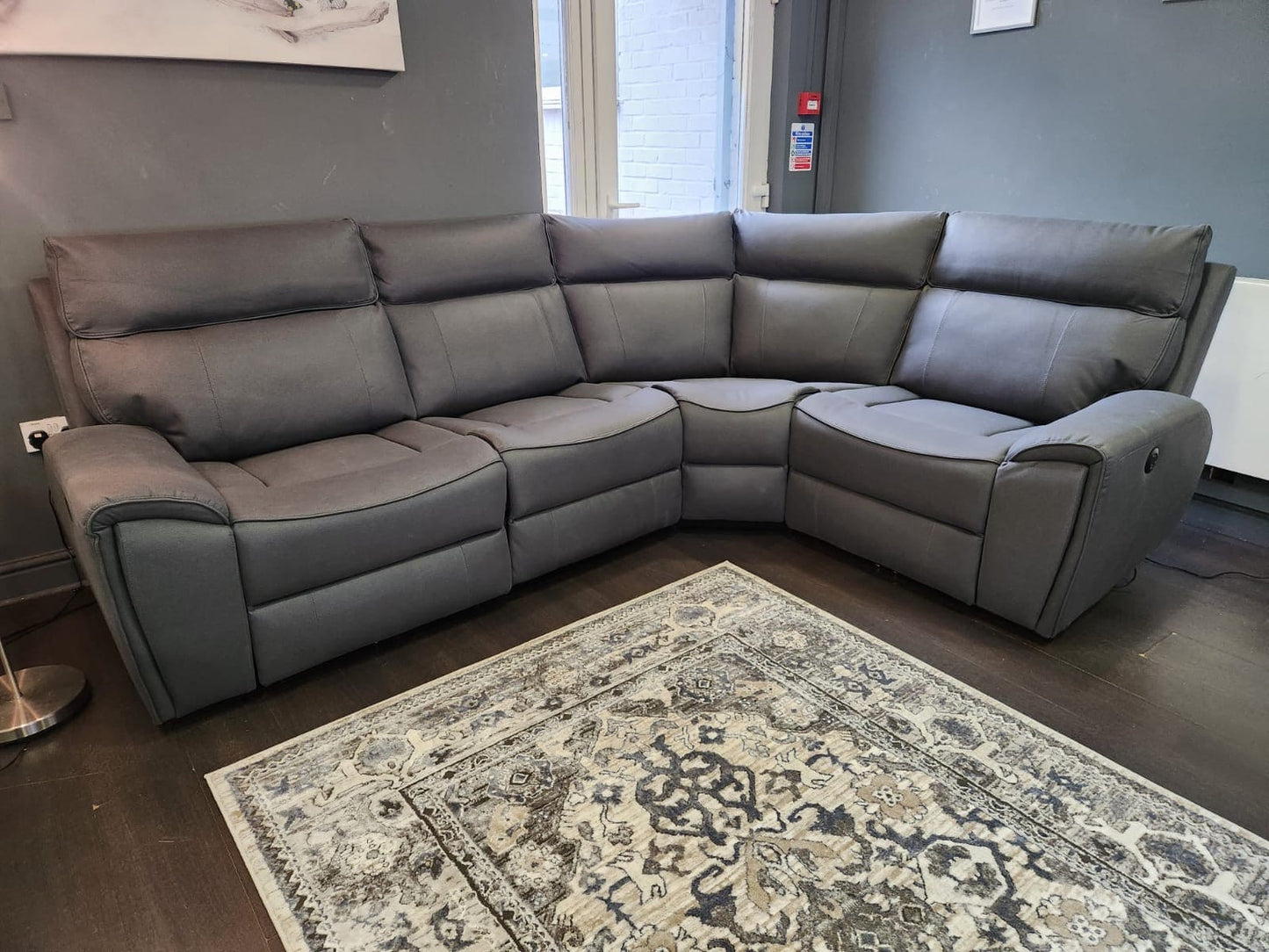 'Ronan' 2c1 Electric Recliner Easy Clean Microfibre Grey Tech Fabric Corner Sofa + USB Charging Ports