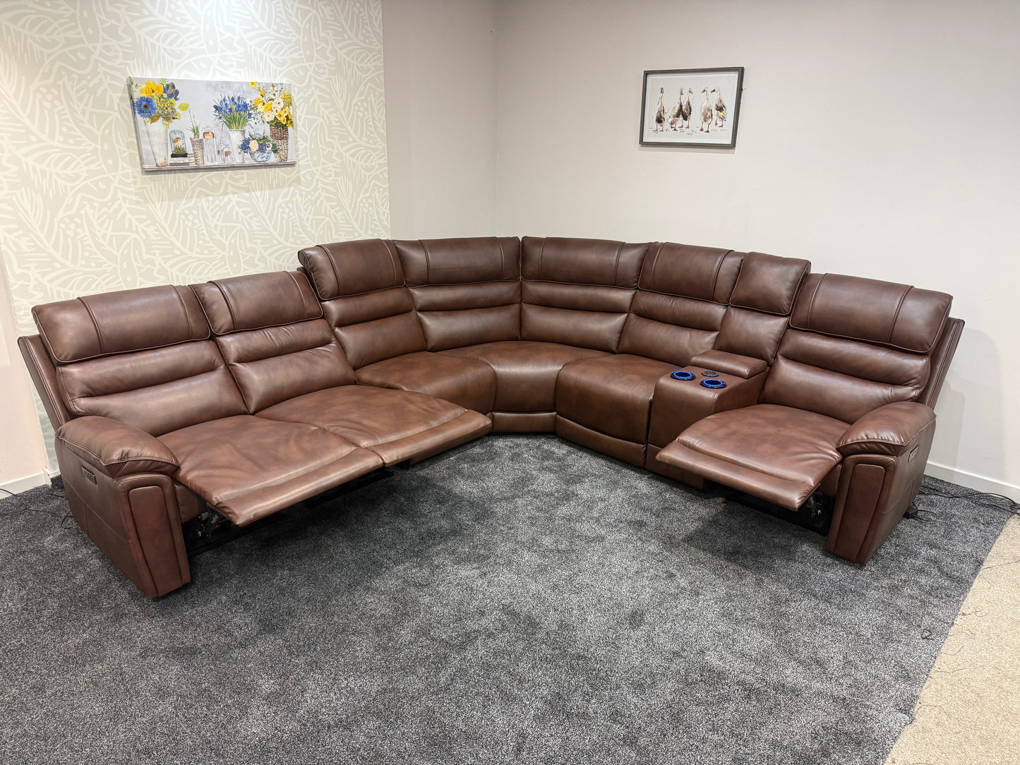 Donald Cinema Tech 3C2C Brown Leather Modular Power Recliner Corner Sofa – 3 Recliners, Drinks Coolers &amp; Wireless Charging