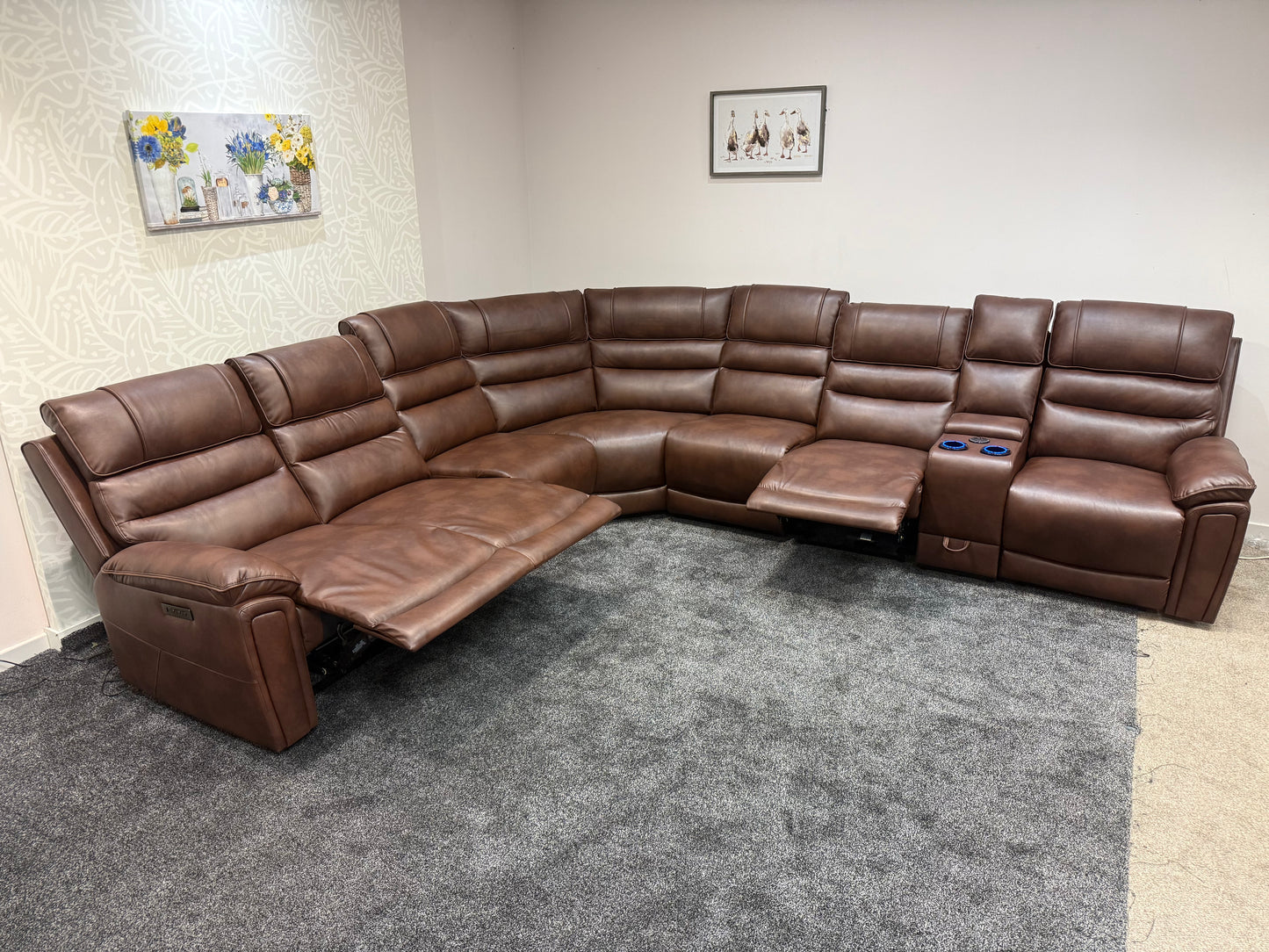 Donald Cinema Tech 3C3C Brown Leather Modular Power Recliner Corner Sofa – 4 Recliners, Drinks Coolers & Wireless Charging