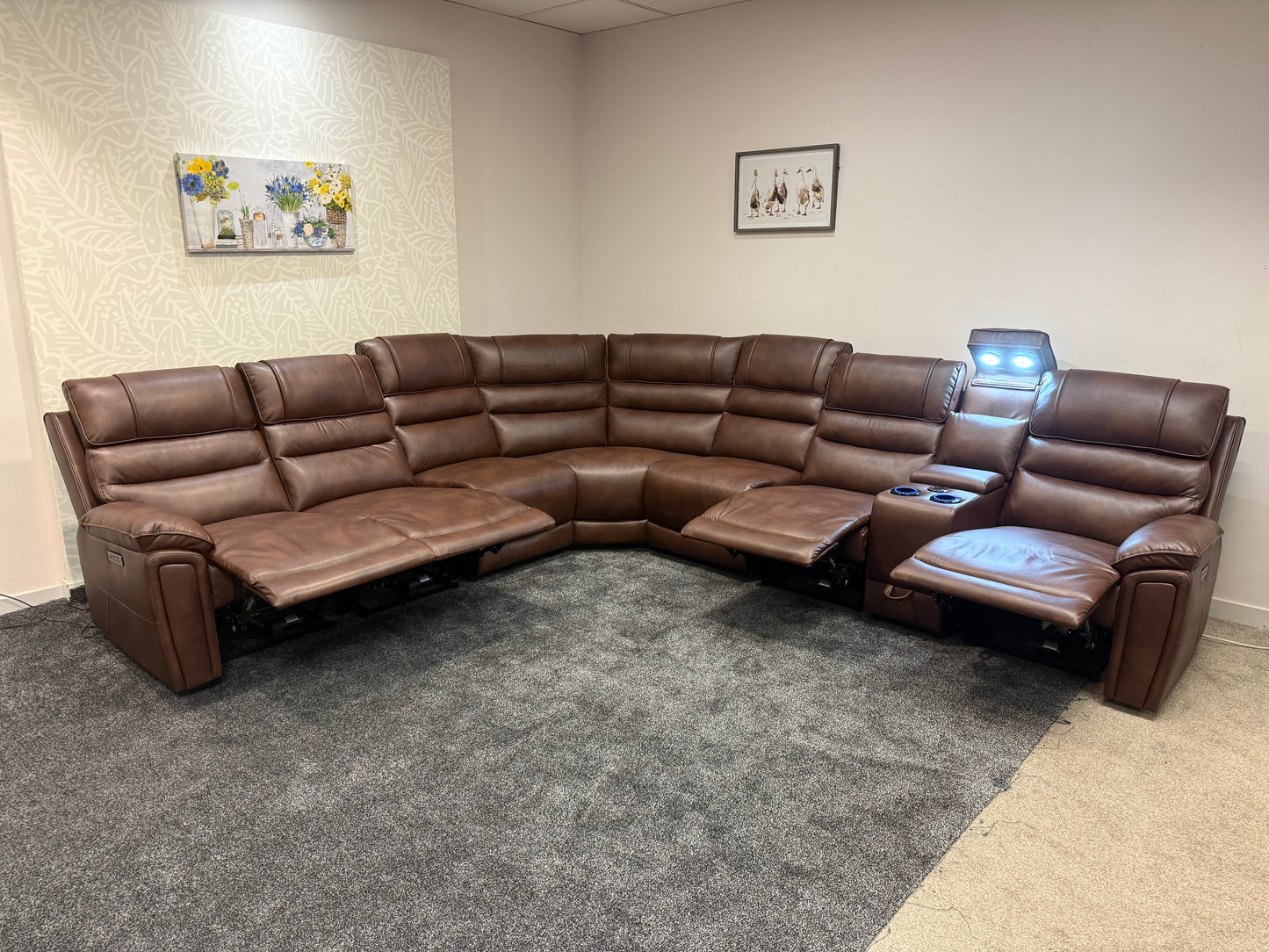 Donald Cinema Tech 3C3C Brown Leather Modular Power Recliner Corner Sofa – 4 Recliners, Drinks Coolers & Wireless Charging