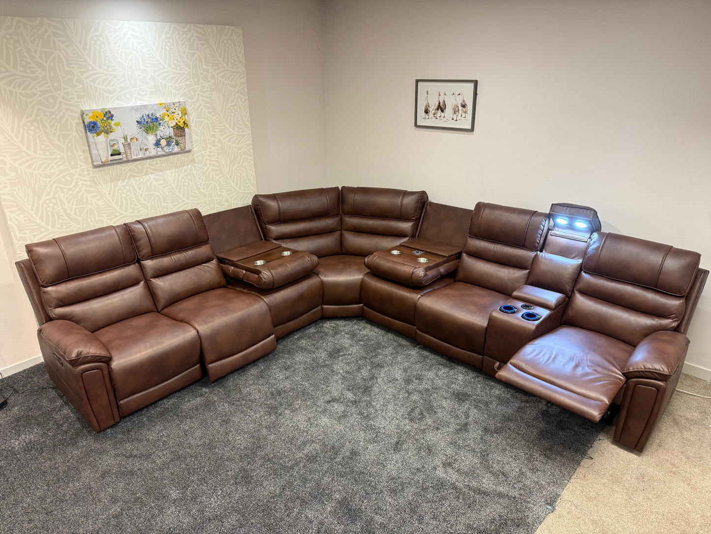 Donald Cinema Tech 3C3C Brown Leather Modular Power Recliner Corner Sofa – 4 Recliners, Drinks Coolers & Wireless Charging