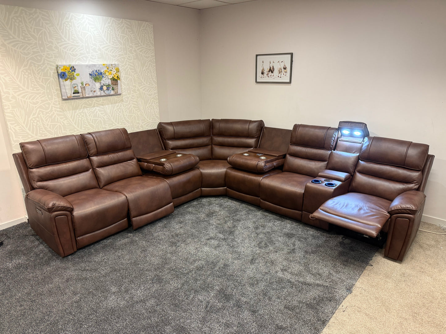 Donald Cinema Tech 3C3C Brown Leather Modular Power Recliner Corner Sofa – 4 Recliners, Drinks Coolers & Wireless Charging