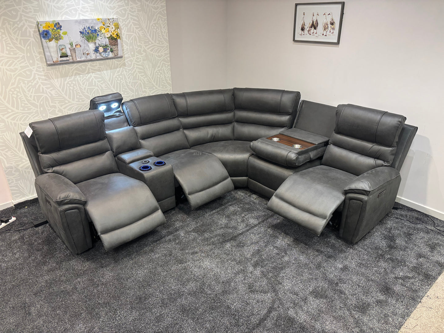 Donald Cinema Tech 2C2C Easy-Clean Suede Fabric Modular Power Recliner Corner Sofa – 3 Recliners, Drinks Coolers &amp; Wireless Charging